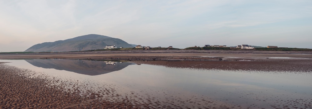 Wide angle photograph of low tide at Copeland